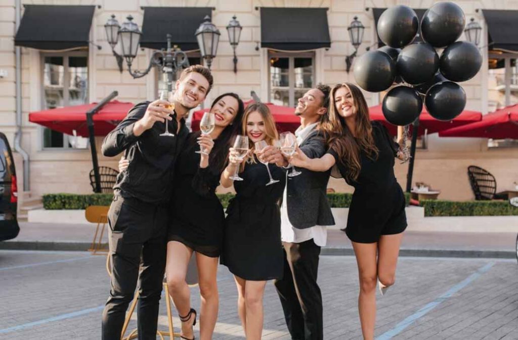 Vestidos de Graduacion NEGRO